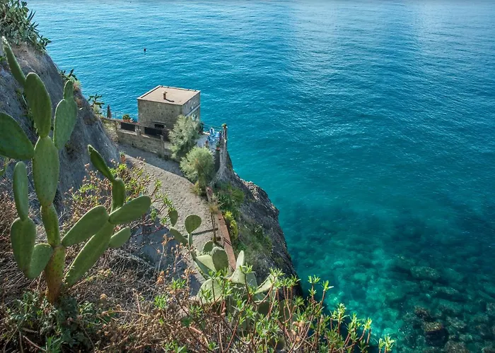 La Casa Del Doganiere